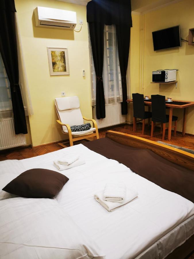 Baross-Hat 5 Szolnok Luaran gambar